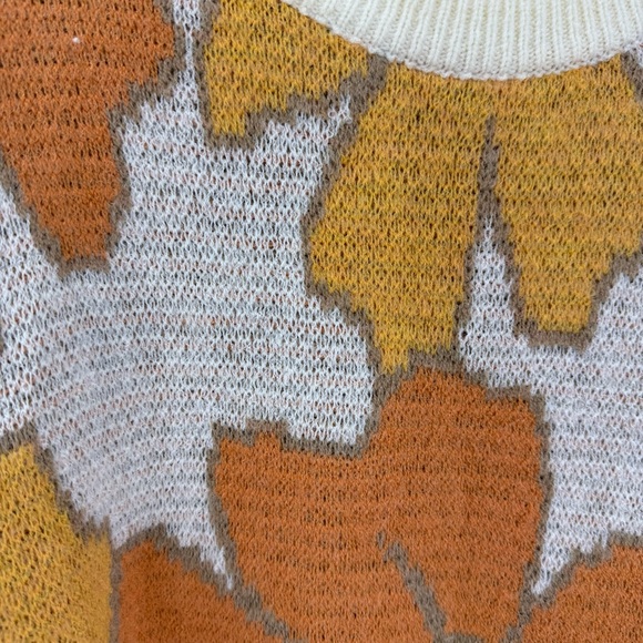 BiBi Orange, Brown, Cream large, bold Floral print Crew Neck cozy Sweater M - Picture 3 of 10